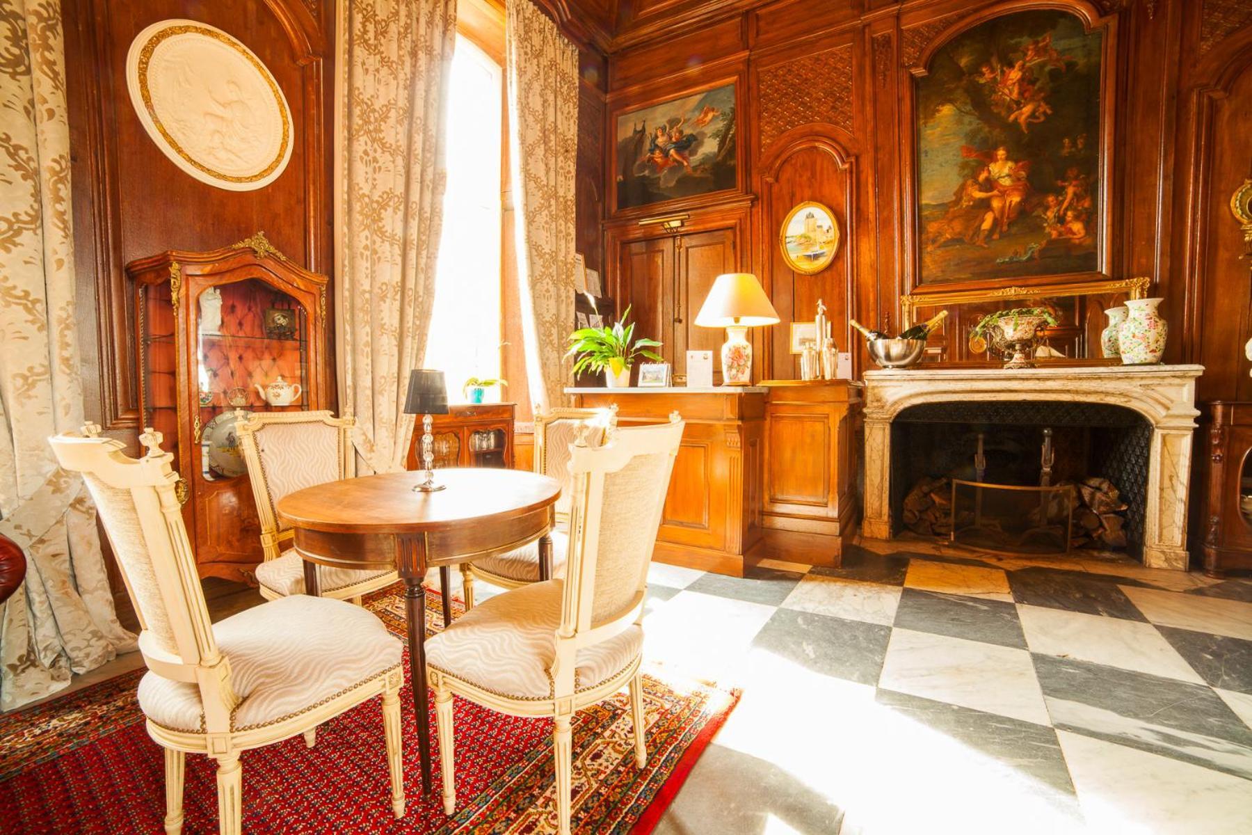 Chateau Hotel Du Colombier Saint-Malo Bagian luar foto
